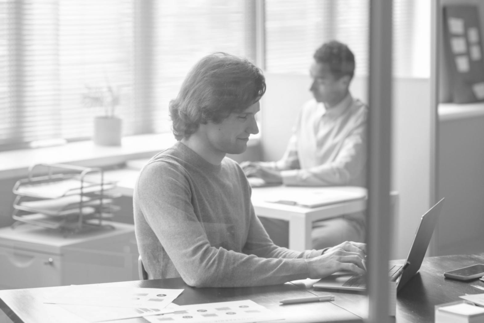 Finanzplanung Workspace mit Budget-Dokumenten